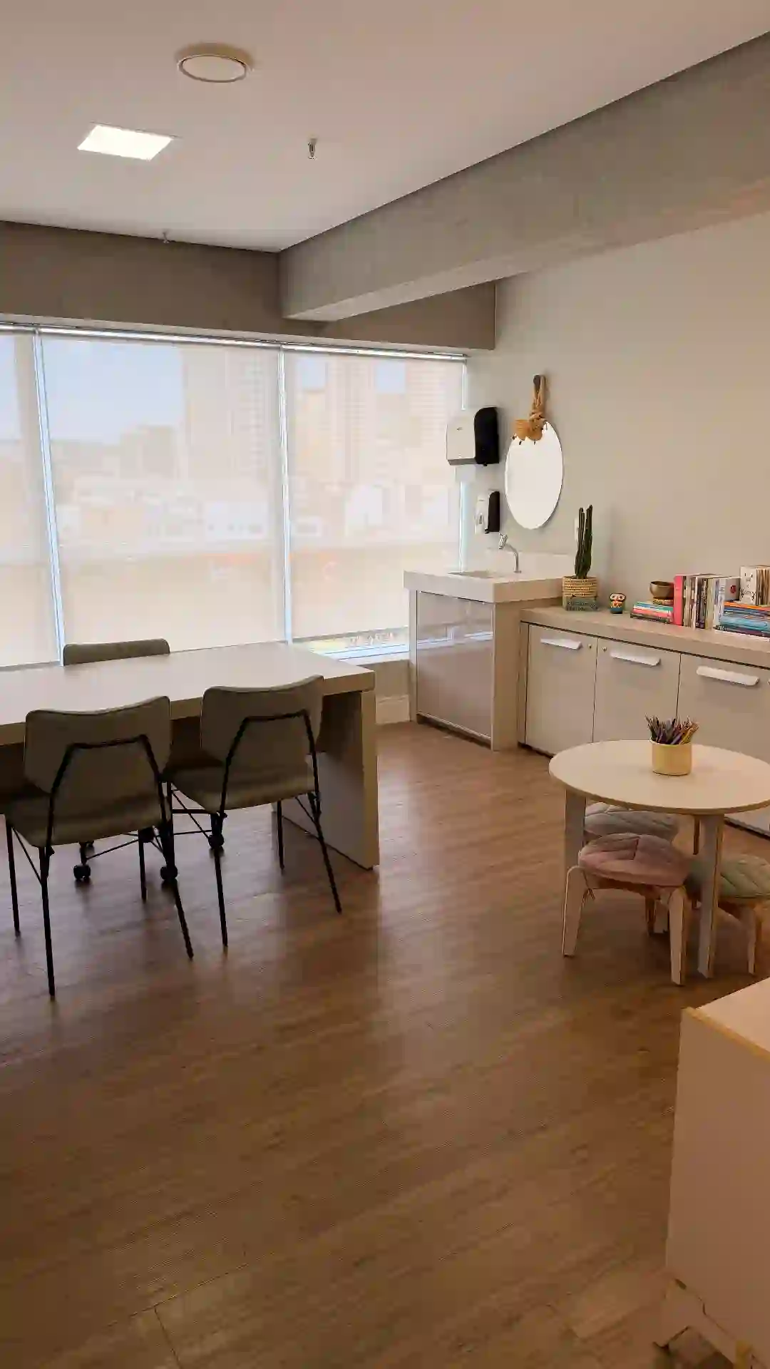 Sala 004 — Sala de Reunião Executiva